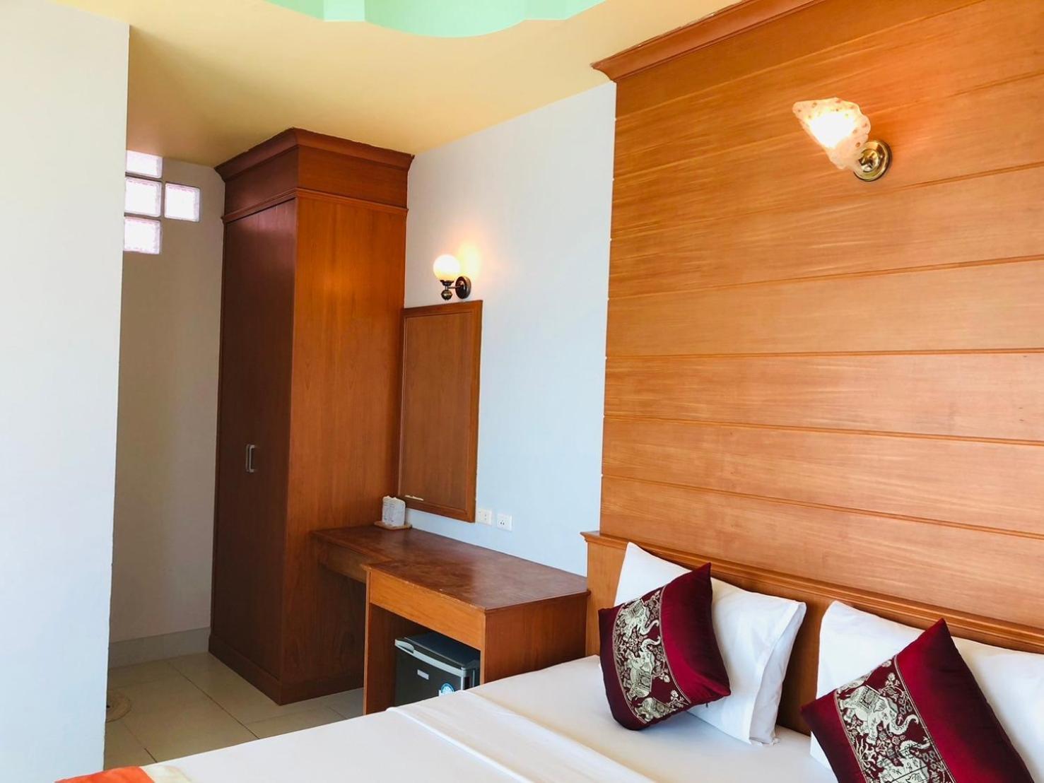 Sunsea Resort Baan Khai Esterno foto