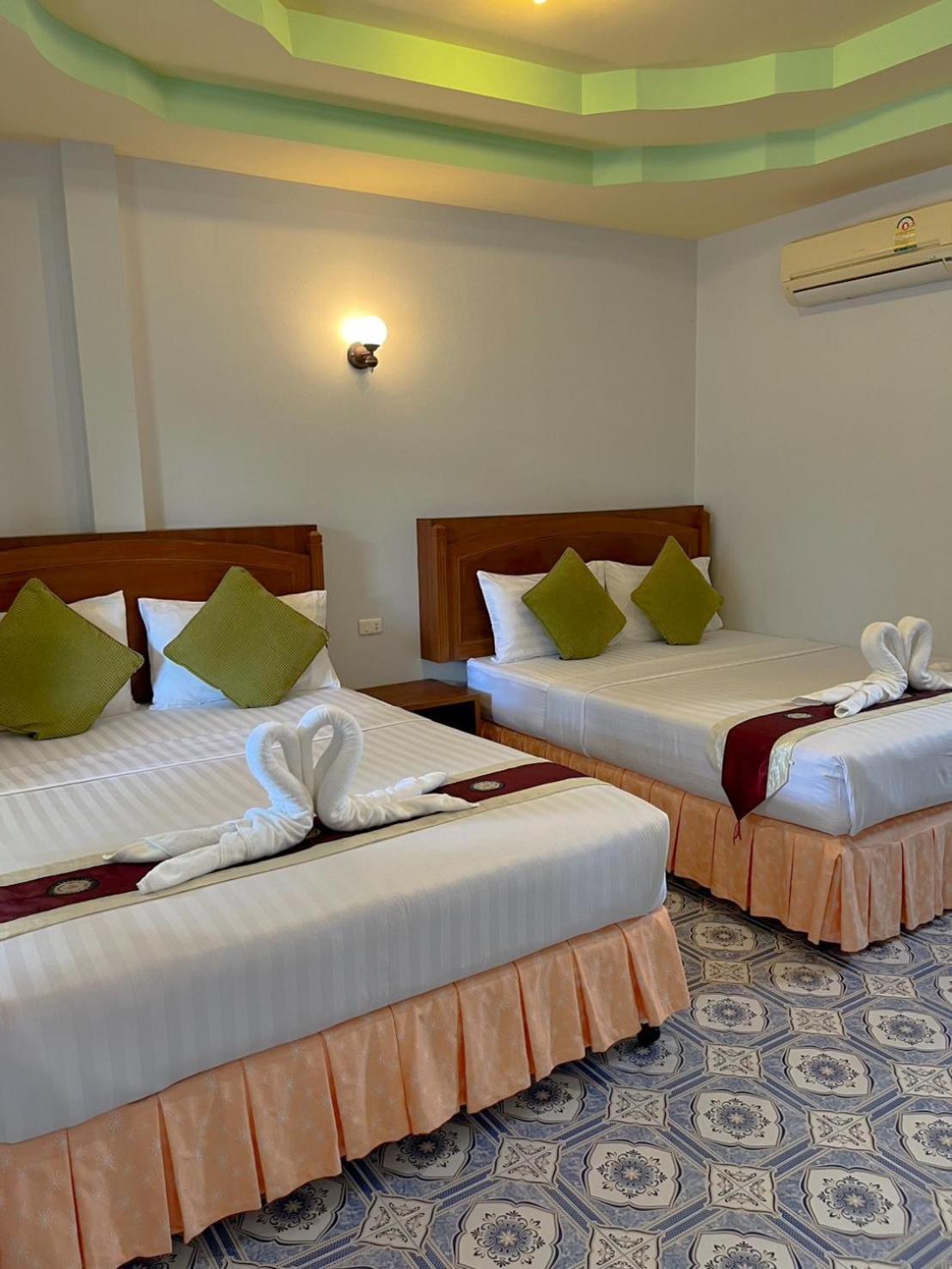 Sunsea Resort Baan Khai Esterno foto